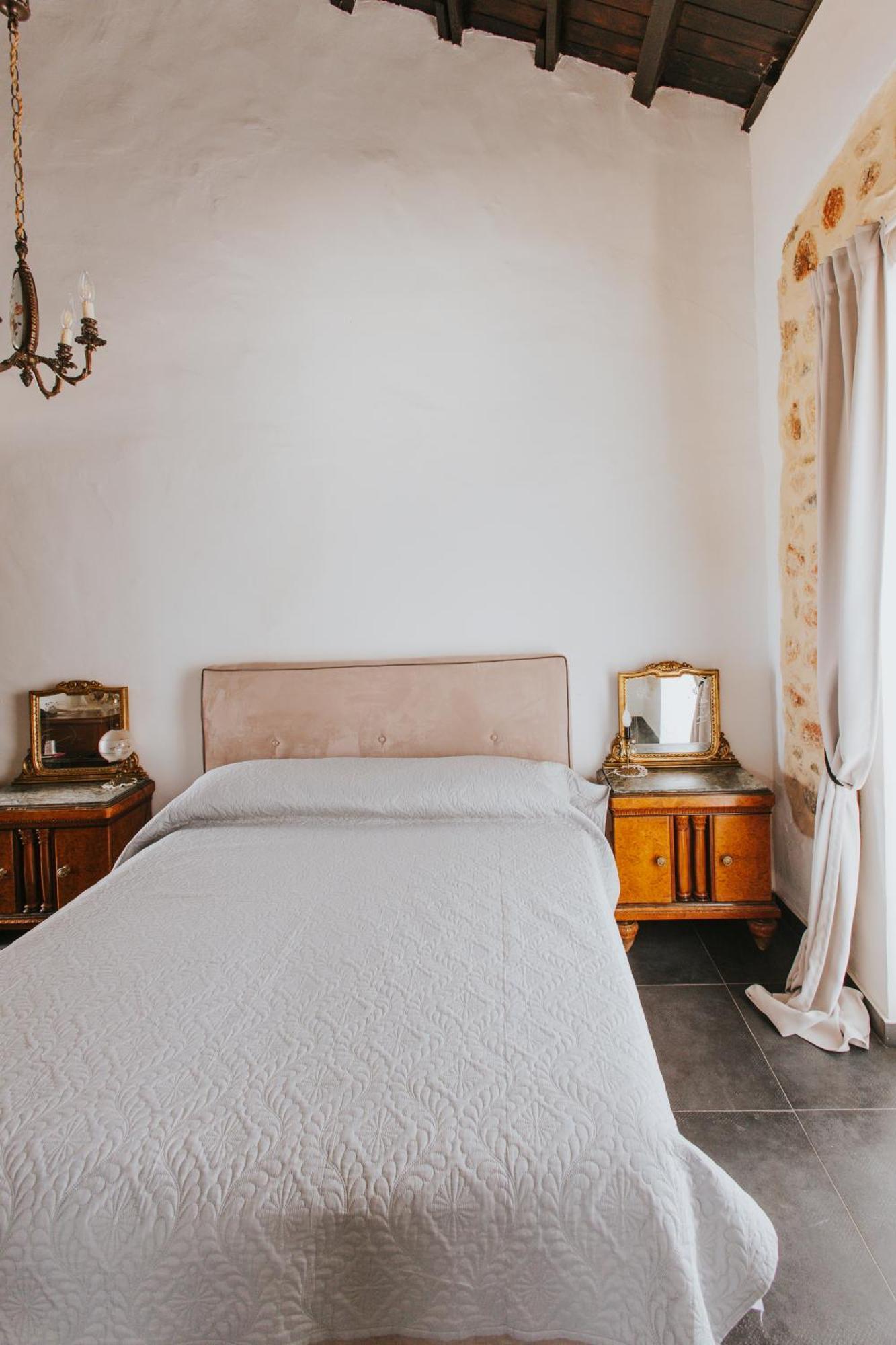 Cosi Priziusi Bed & Breakfast Vizzini Luaran gambar