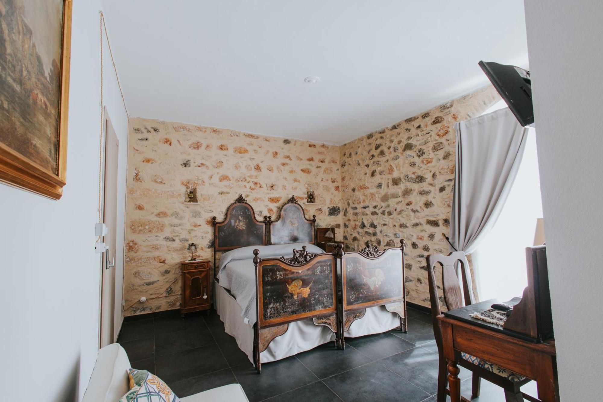 Cosi Priziusi Bed & Breakfast Vizzini Luaran gambar