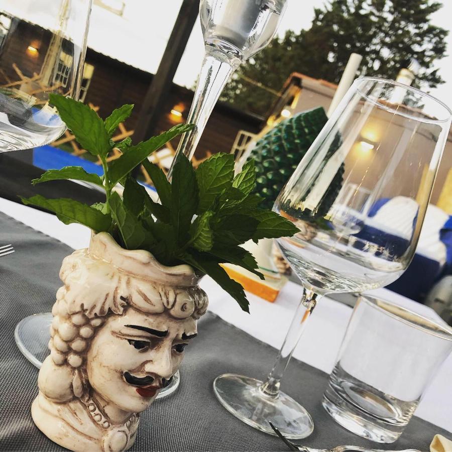 Cosi Priziusi Bed & Breakfast Vizzini Luaran gambar