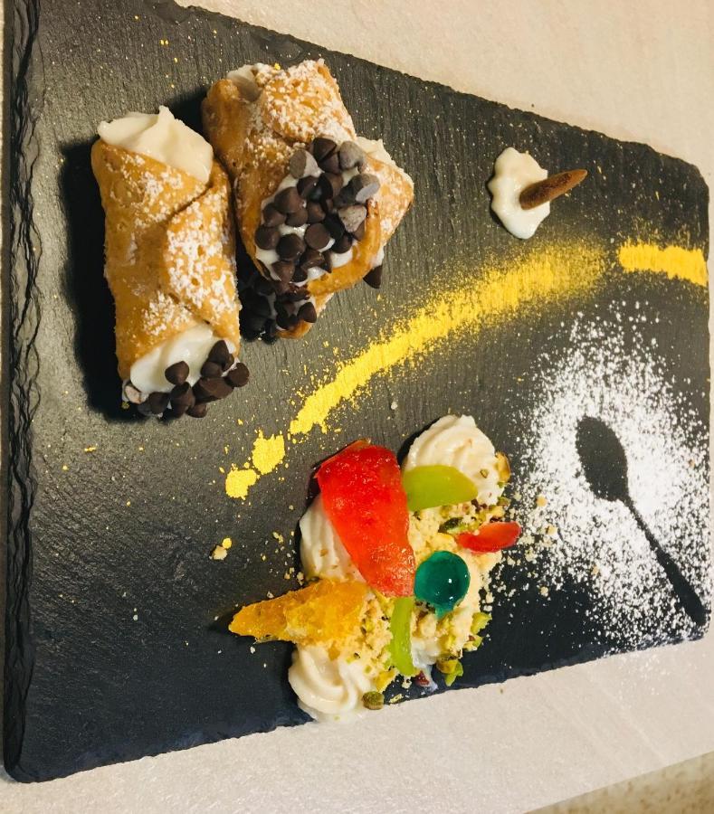 Cosi Priziusi Bed & Breakfast Vizzini Luaran gambar